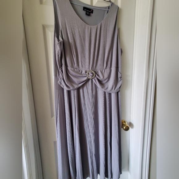 Grey Shimmer Holiday  Dress - Picture 3 of 4